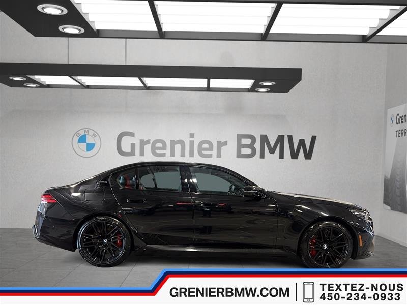 2026 BMW M5 Sedan in Terrebonne, Quebec - 3 - w1024h768px