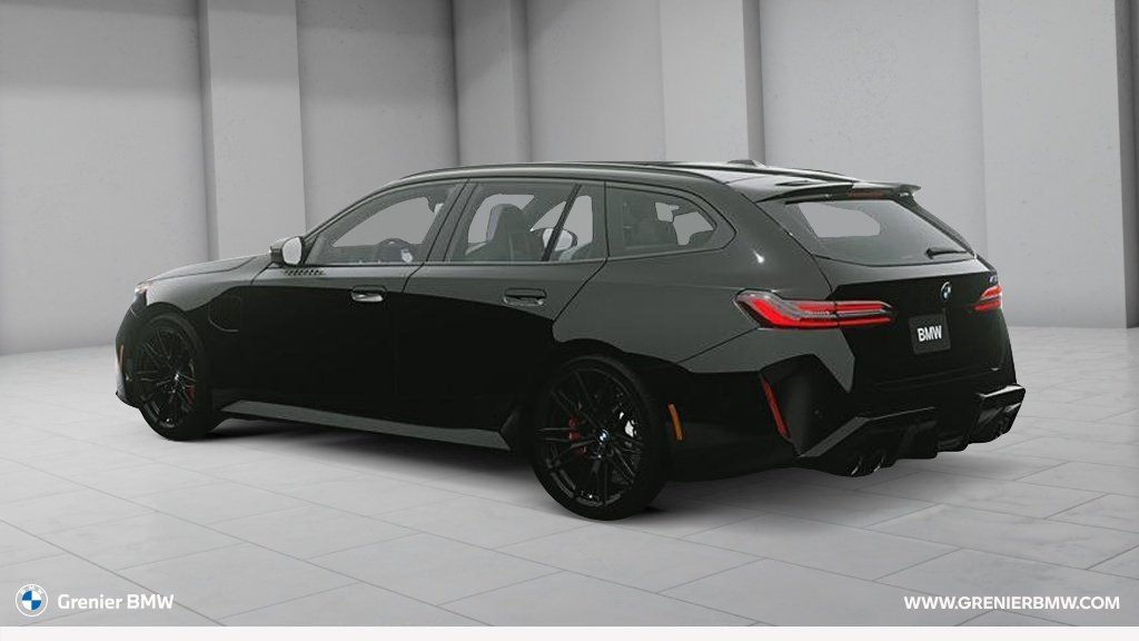2027 BMW M5 in Terrebonne, Quebec - 2 - w1024h768px