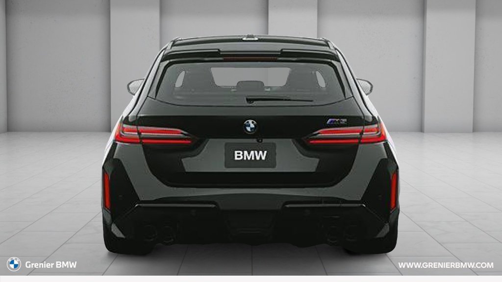 2027 BMW M5 in Terrebonne, Quebec - 5 - w1024h768px