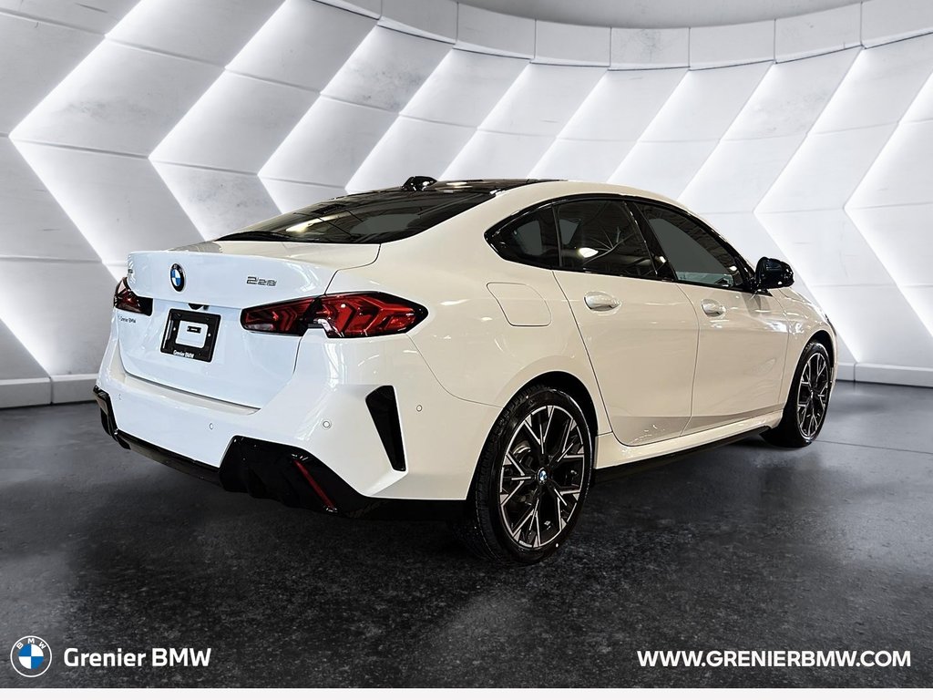 2026 BMW 2 Series 228i xDrive in Terrebonne, Quebec - 4 - w1024h768px