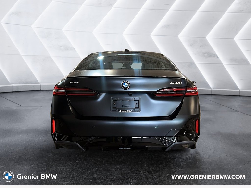 2026 BMW 5 Series 540i xDrive in Terrebonne, Quebec - 5 - w1024h768px