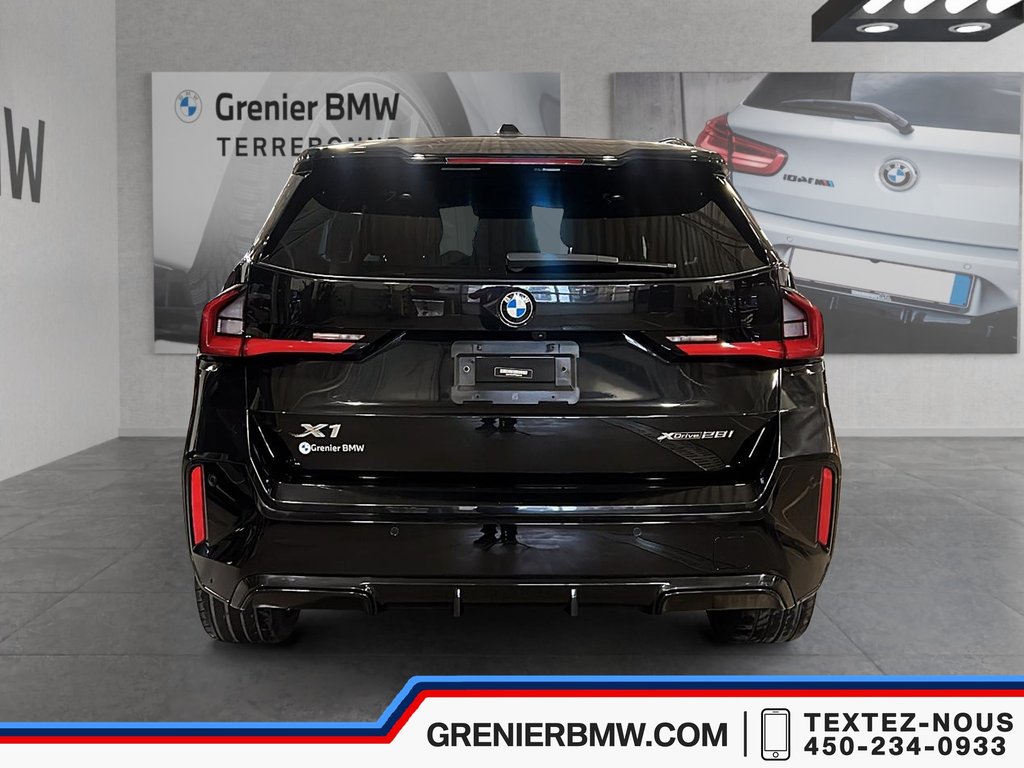 BMW X1 XDrive28i, M Sport Package, Premium Enhanced 2023 à Terrebonne, Québec - 5 - w1024h768px
