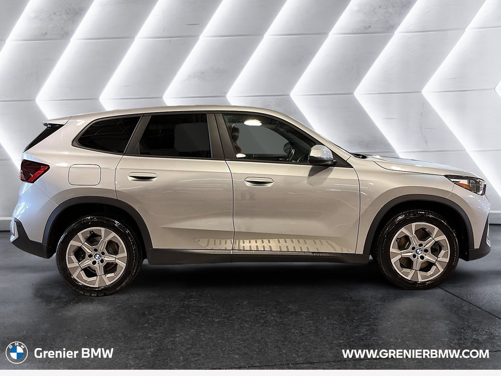 2023 BMW X1 xDrive28i in Terrebonne, Quebec - 3 - w1024h768px