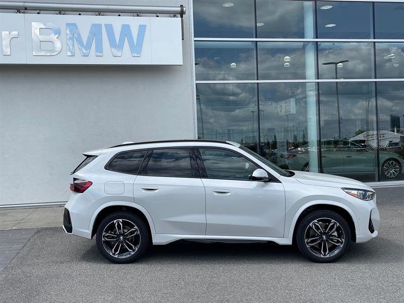 2024 BMW X1 XDrive28i in Terrebonne, Quebec - 3 - w1024h768px