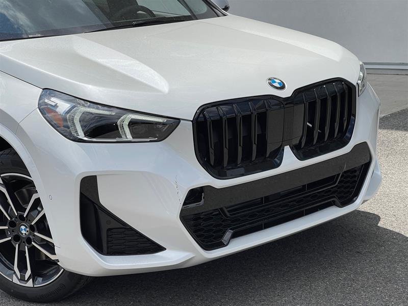 2024 BMW X1 XDrive28i in Terrebonne, Quebec - 4 - w1024h768px