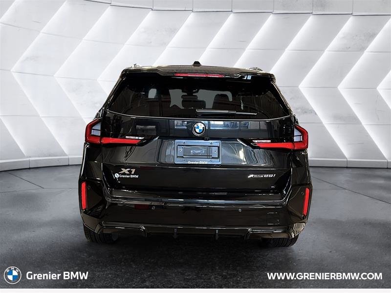 BMW X1 xDrive28i,M SPORT ÉDITION 2025 à Terrebonne, Québec - 5 - w1024h768px