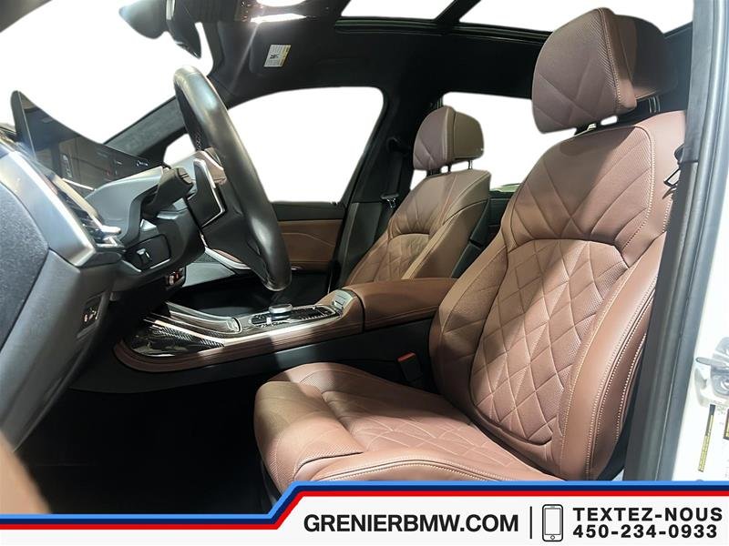 2025 BMW X7 M60i xDrive, M Sport Pro, V8 523hp, Carbon Trims in Terrebonne, Quebec - 7 - w1024h768px