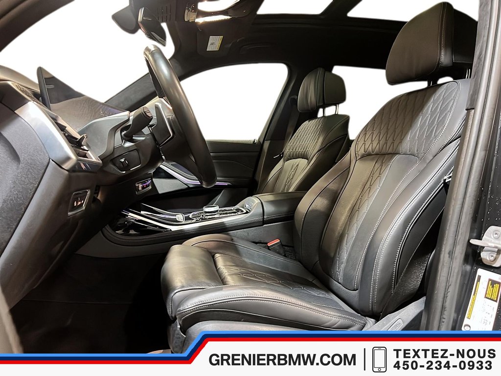 2025 BMW X7 xDrive40i, Obsidian Edition, Frozen Black Paint in Terrebonne, Quebec - 7 - w1024h768px