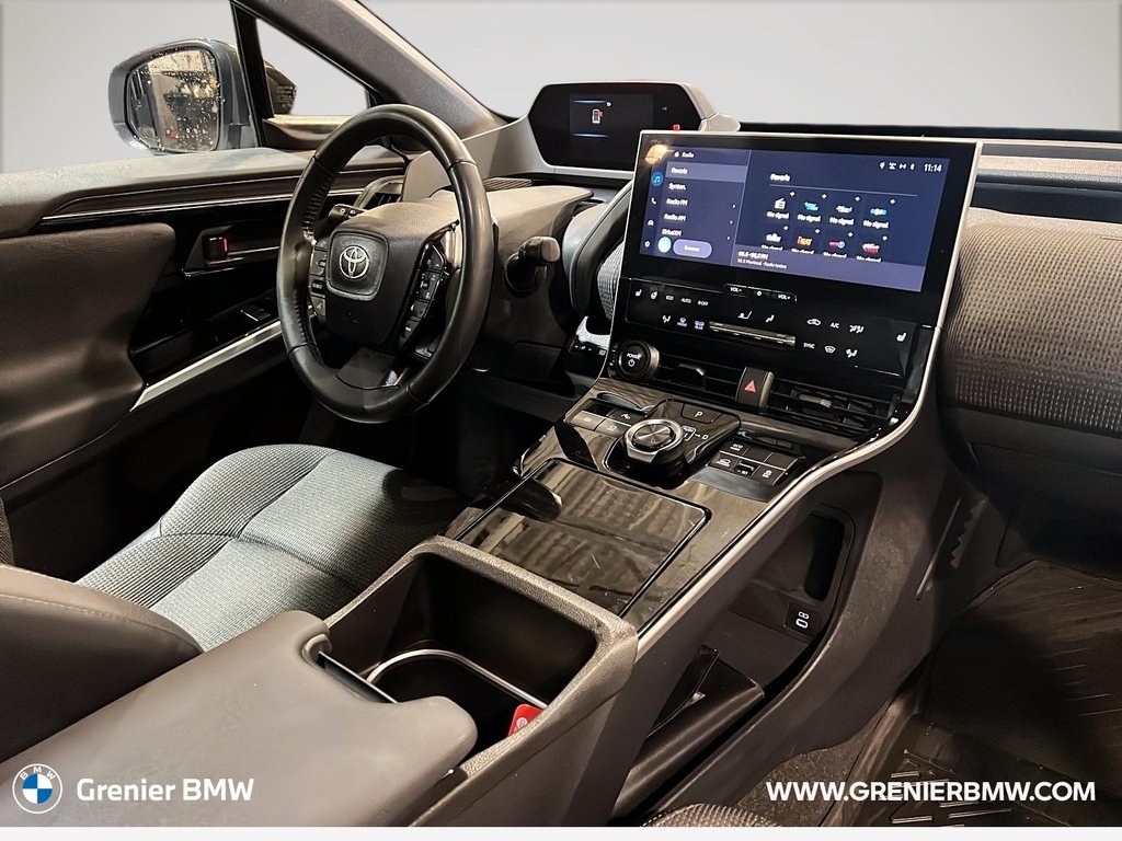 Camions Toyota bZ4X XLE 2023 à Terrebonne, Québec - 12 - w1024h768px