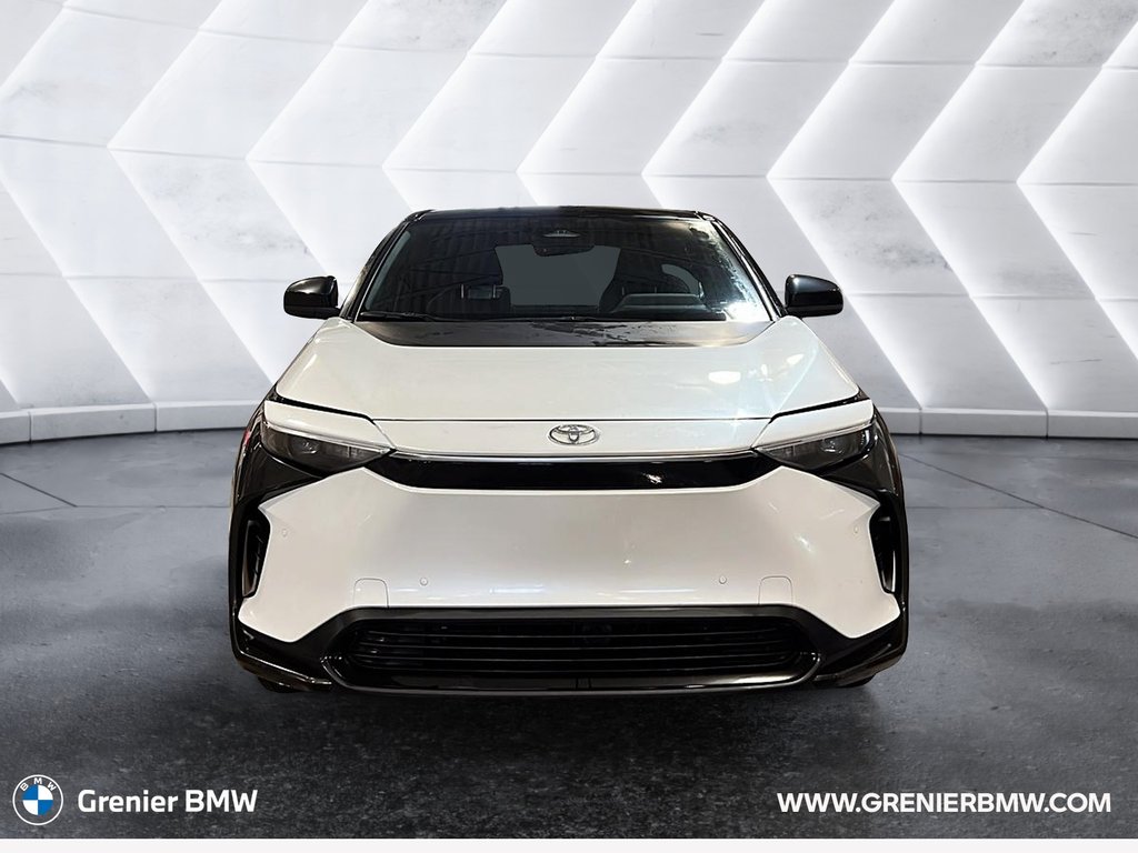 Camions Toyota bZ4X XLE 2023 à Terrebonne, Québec - 2 - w1024h768px