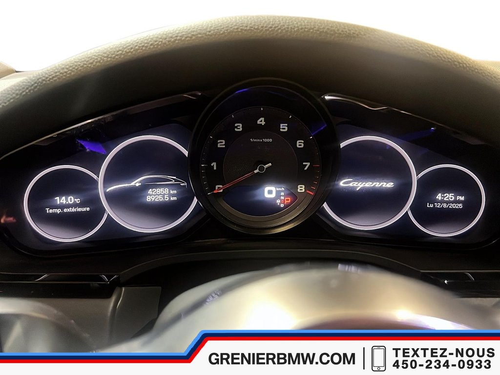 Porsche Cayenne Coupe Platinum Edition, Performance Package 2023 à Terrebonne, Québec - 12 - w1024h768px