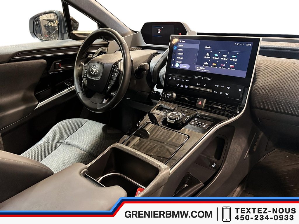 Toyota bZ4X XLE AWD, Kit Hiver + Kit d'été, Apple CarPlay 2023 à Terrebonne, Québec - 12 - w1024h768px