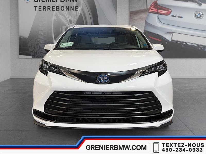 Toyota Sienna Hybrid Sienna LE AWD 8-Pass 2025 à Terrebonne, Québec - 2 - w1024h768px