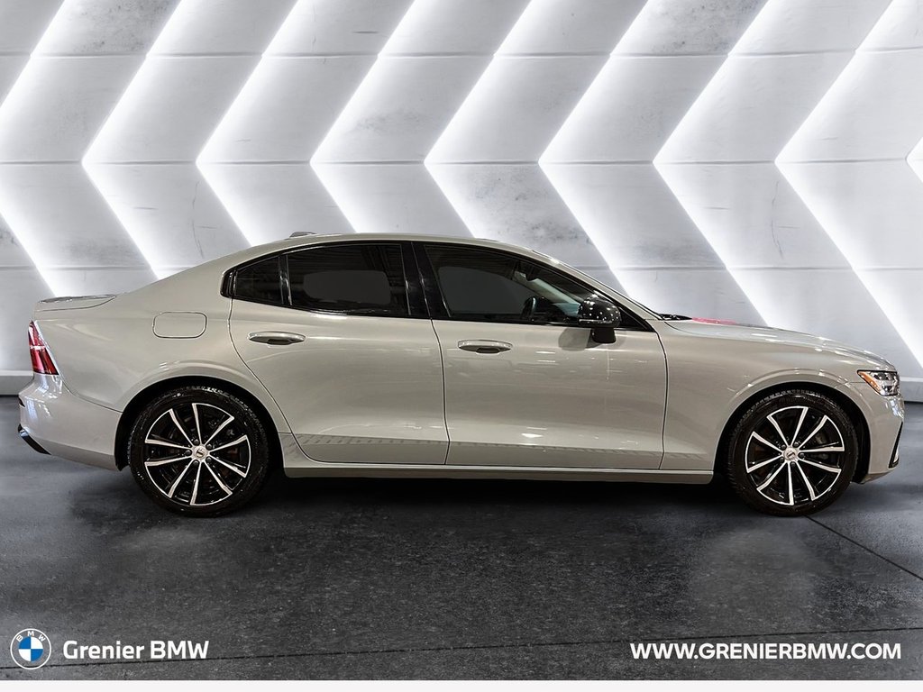 Volvo S60 hybride rechargeable Core version foncée 2025 à Terrebonne, Québec - 4 - w1024h768px