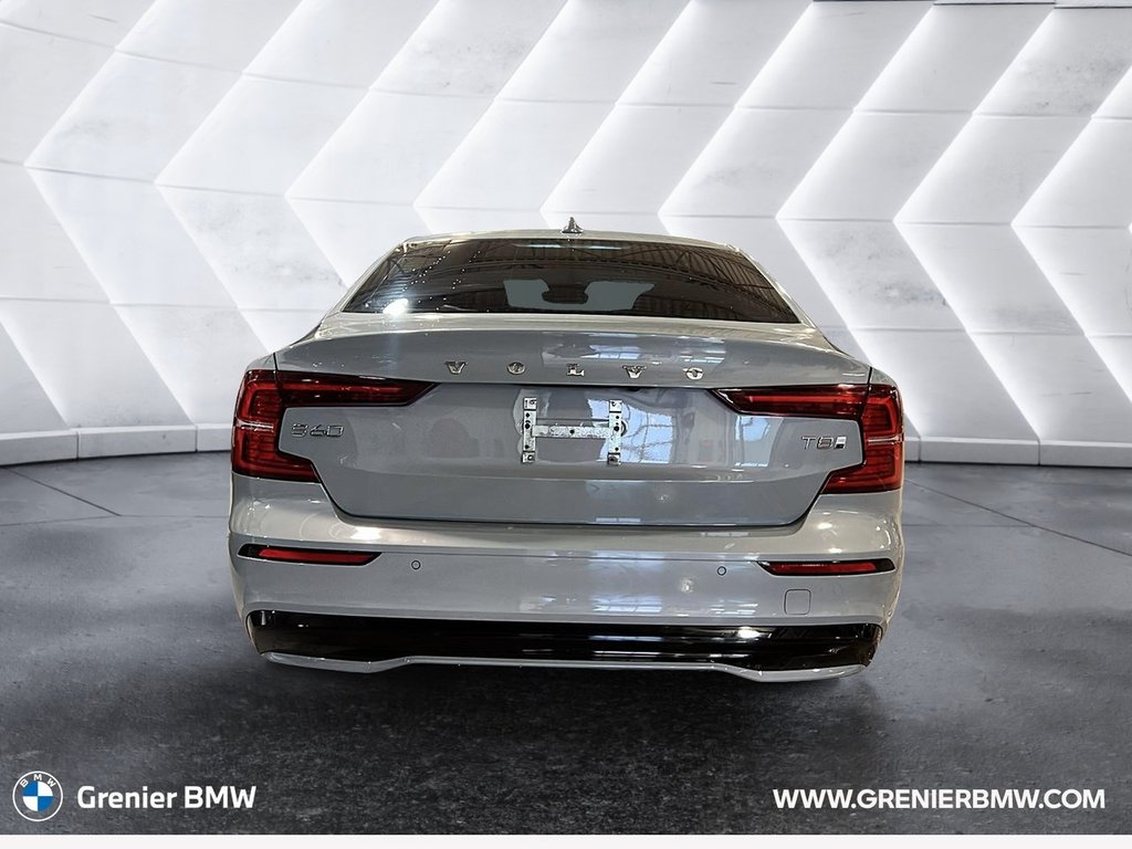 Volvo S60 hybride rechargeable Core version foncée 2025 à Terrebonne, Québec - 6 - w1024h768px