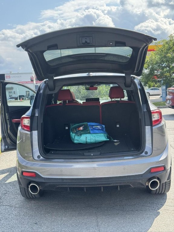 2023 Acura RDX A-Spec Cuir Rouge Bas Kilométrage in Terrebonne, Quebec - 17 - w1024h768px