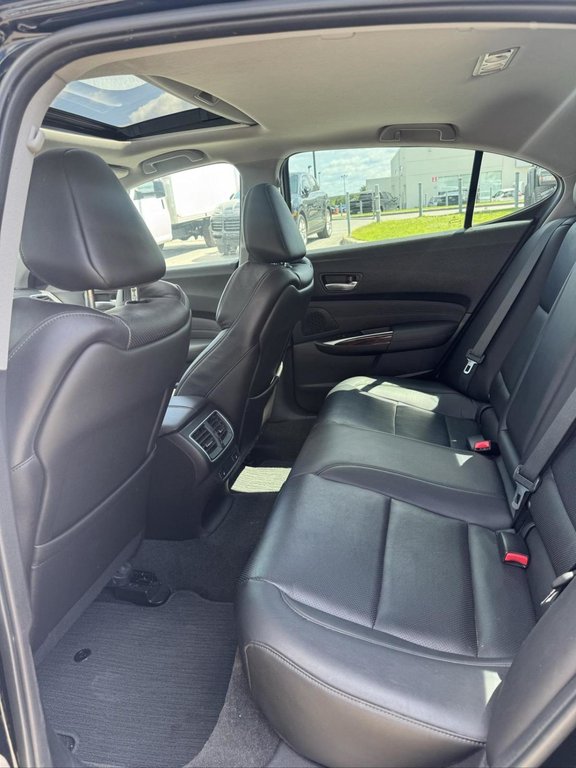 2017 Acura TLX V6 Elite in Terrebonne, Quebec - 9 - w1024h768px