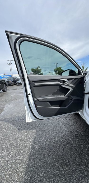 2024 Audi A3 Komfort Black Optic Package in Terrebonne, Quebec - 7 - w1024h768px