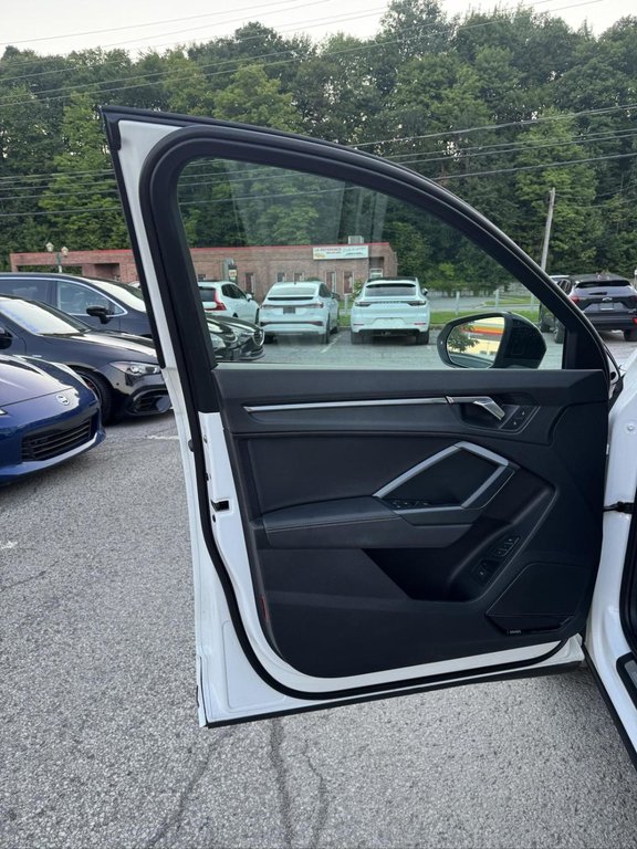 Audi Q3 Technik 2023 à Terrebonne, Québec - 7 - w1024h768px