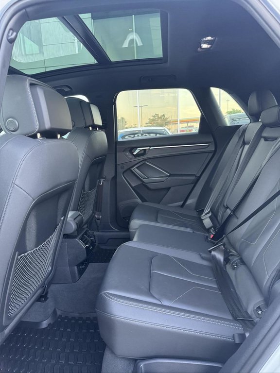 Audi Q3 Technik 2023 à Terrebonne, Québec - 9 - w1024h768px