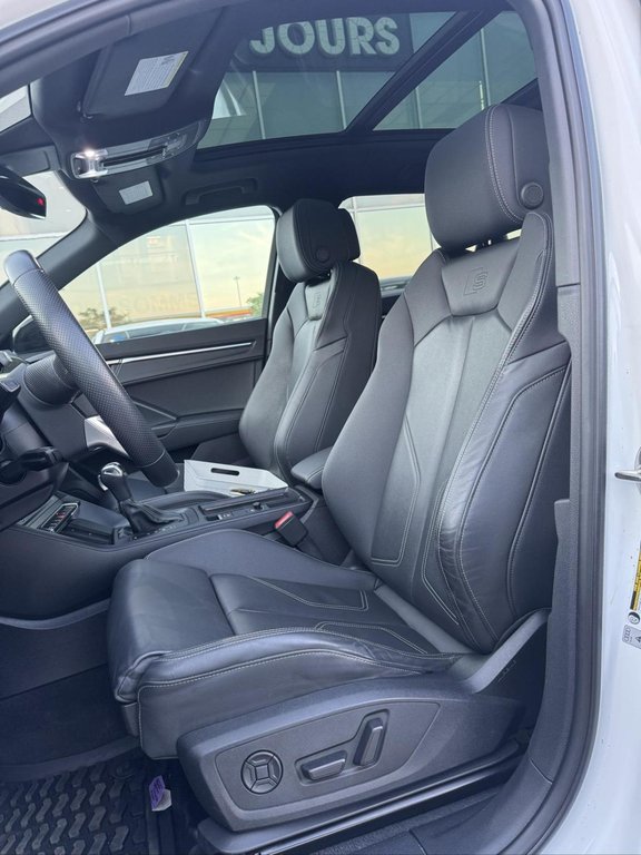 Audi Q3 Technik 2023 à Terrebonne, Québec - 8 - w1024h768px