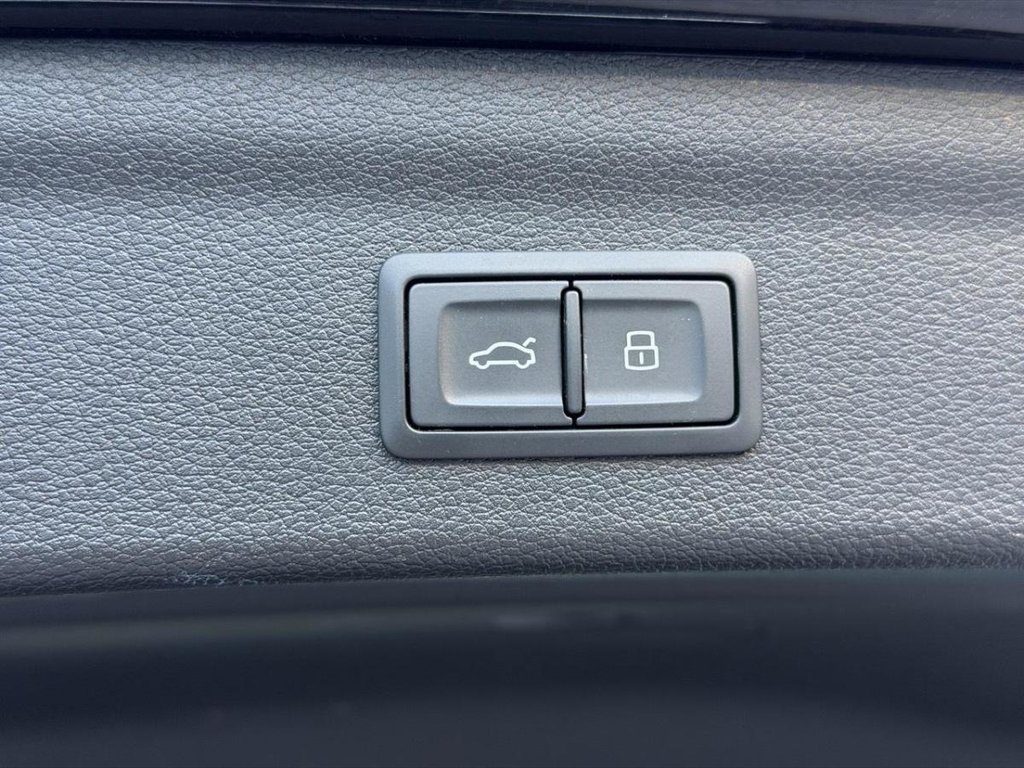 2024 Audi Q3 Progressiv S-Line Black Optic in Terrebonne, Quebec - 23 - w1024h768px