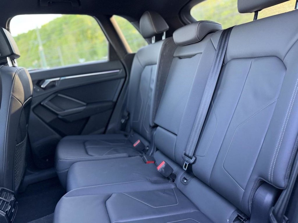 2024 Audi Q3 Progressiv S-Line Black Optic in Terrebonne, Quebec - 21 - w1024h768px