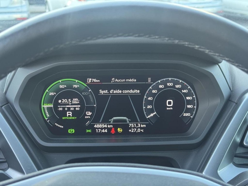 2022 Audi Q4 e-tron Komfort Bas kilométrage in Terrebonne, Quebec - 14 - w1024h768px