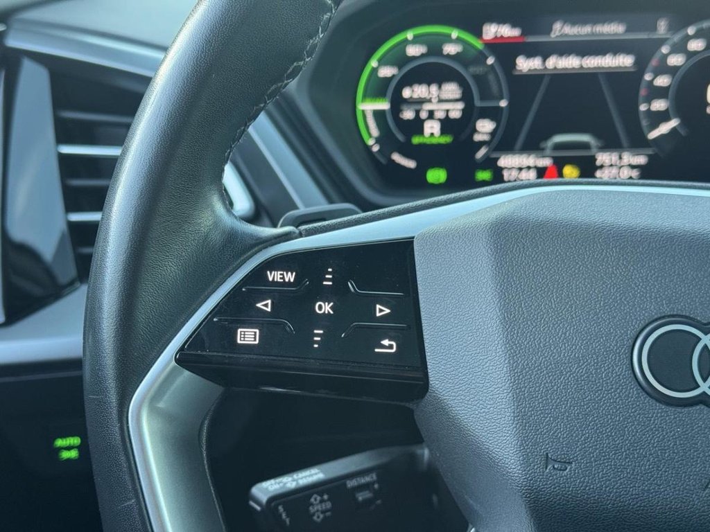 2022 Audi Q4 e-tron Komfort Bas kilométrage in Terrebonne, Quebec - 13 - w1024h768px
