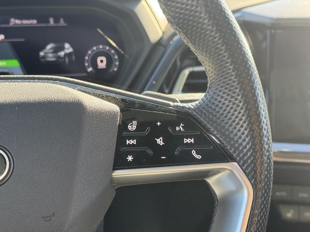 2022 Audi Q4 e-tron Technik in Terrebonne, Quebec - 13 - w1024h768px