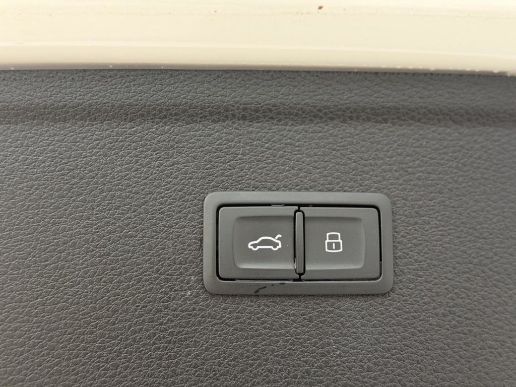 2024 Audi Q5 Komfort 45 Bas Kilométrage in Terrebonne, Quebec - 22 - w1024h768px