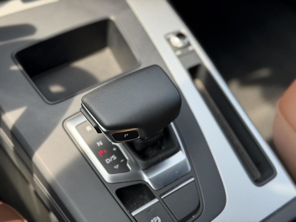 2024 Audi Q5 Komfort 45 Bas Kilométrage in Terrebonne, Quebec - 17 - w1024h768px