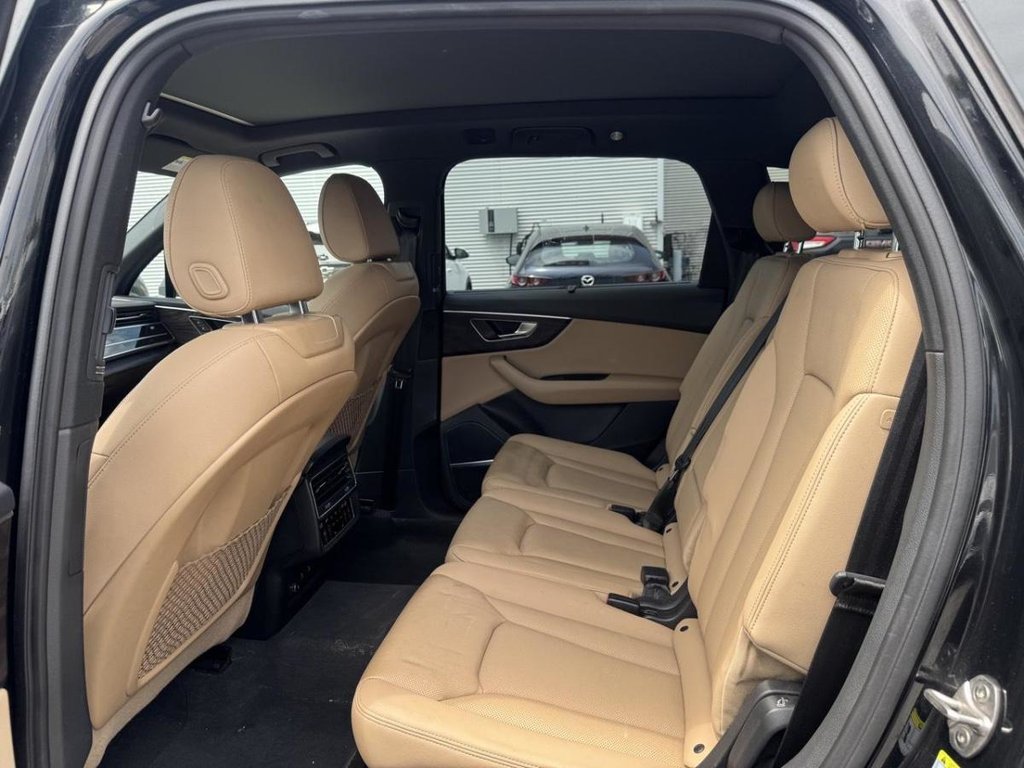 2022 Audi Q7 Progressiv Cuir Toit Panoramique Bas Kilométrage in Terrebonne, Quebec - 9 - w1024h768px