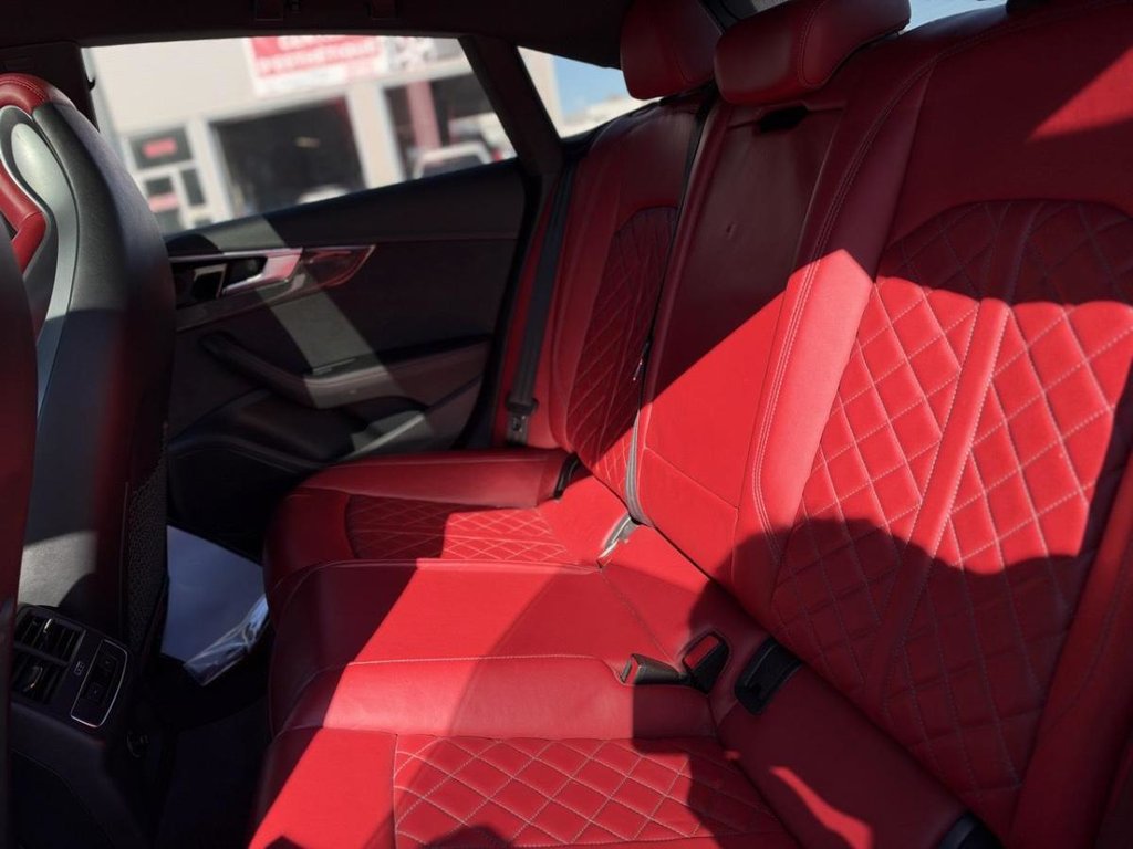 Audi s5 Sportback Progressiv intérieur Rouge 2022 à Terrebonne, Québec - 21 - w1024h768px