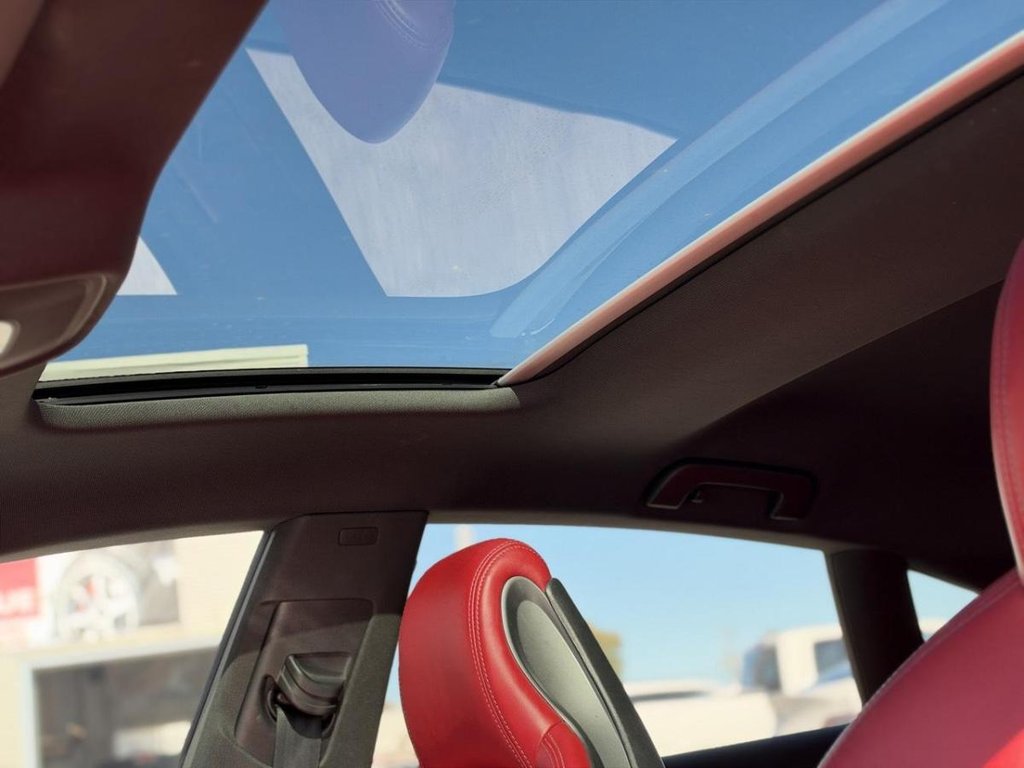 Audi s5 Sportback Progressiv intérieur Rouge 2022 à Terrebonne, Québec - 10 - w1024h768px