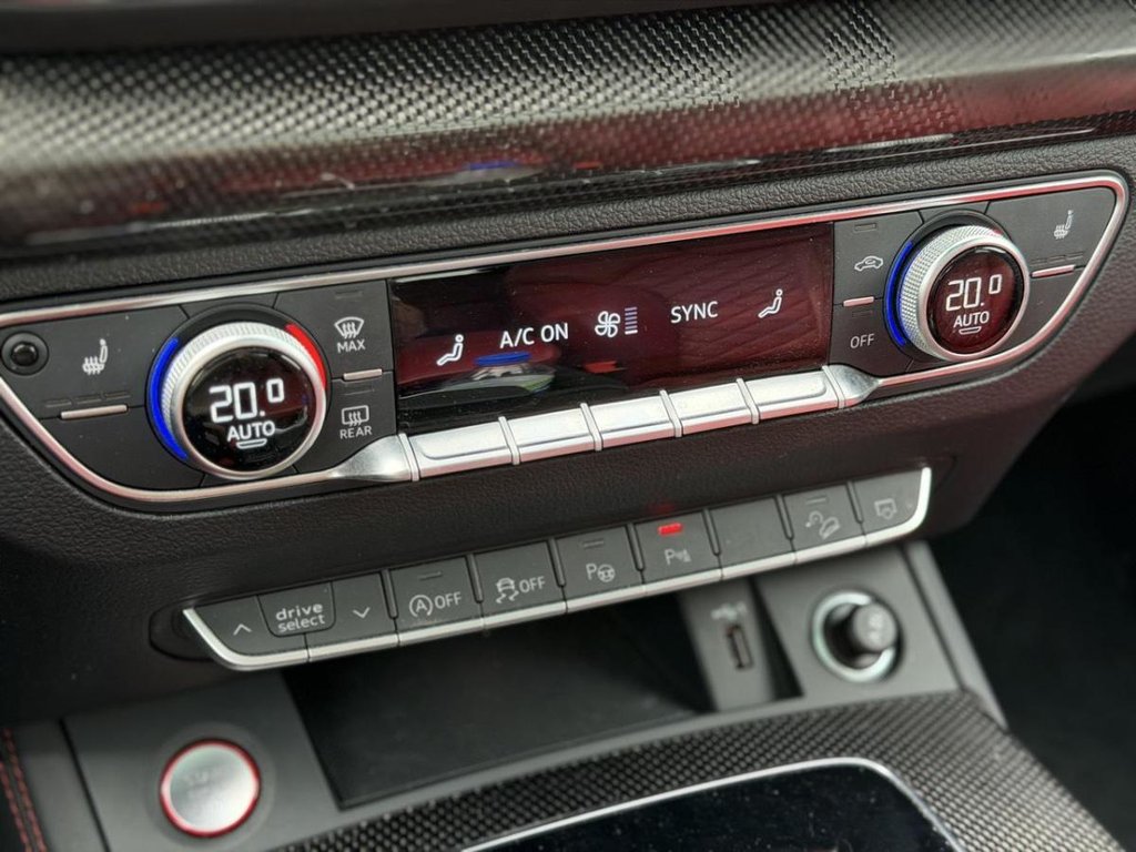 2023 Audi SQ5 Sportback Technik Cuir Rouge Bas Kilométrage in Terrebonne, Quebec - 17 - w1024h768px
