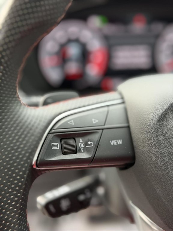 2023 Audi SQ5 Sportback Technik Cuir Rouge Bas Kilométrage in Terrebonne, Quebec - 12 - w1024h768px