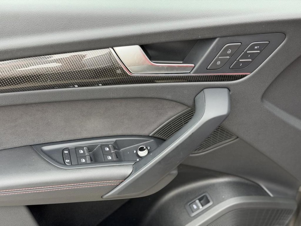 2023 Audi SQ5 Sportback Technik Cuir Rouge Bas Kilométrage in Terrebonne, Quebec - 7 - w1024h768px