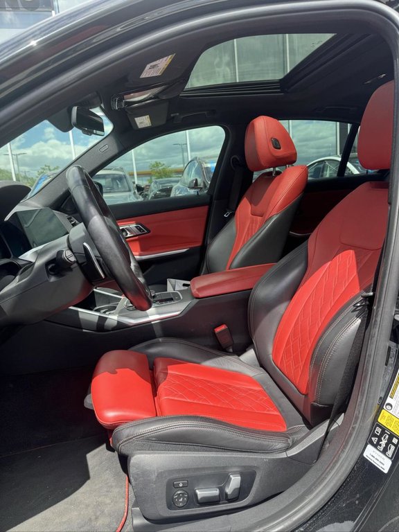 BMW 3 Series 330i xDrive M Package Intérieur Rouge Bas Kilo 2021 à Terrebonne, Québec - 8 - w1024h768px