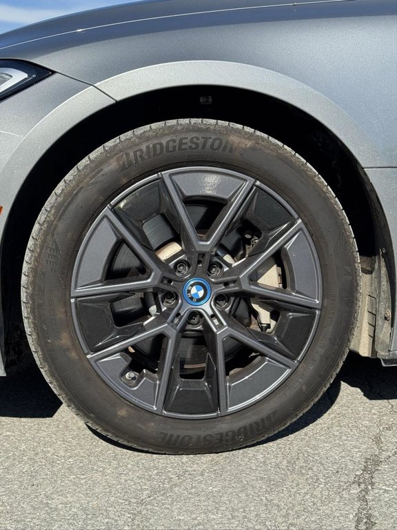2024 BMW i4 EDrive40 Système d'infodivertissement iDrive in Terrebonne, Quebec - 16 - w1024h768px