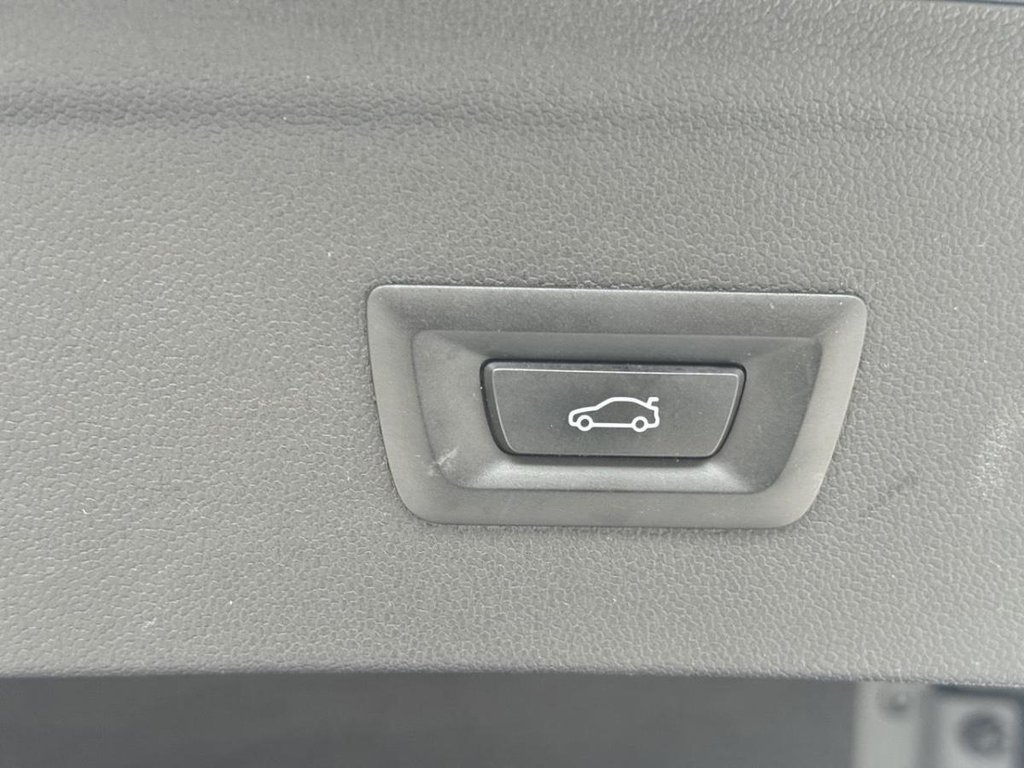 2022 BMW iX xDrive50 Bas Kilométrage AWD in Terrebonne, Quebec - 18 - w1024h768px