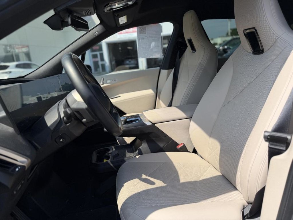 2023 BMW iX xDrive50 Sports Package Premium Essential in Terrebonne, Quebec - 8 - w1024h768px