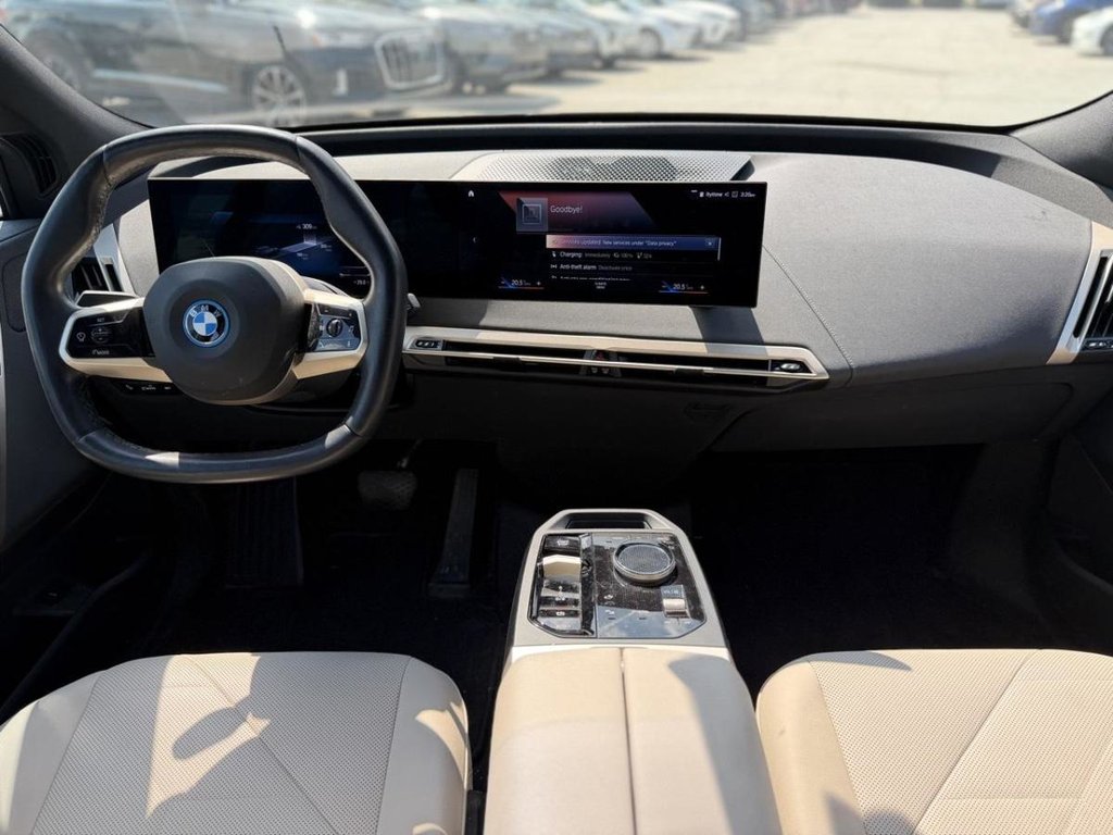 2023 BMW iX xDrive50 Sports Package Premium Essential in Terrebonne, Quebec - 18 - w1024h768px