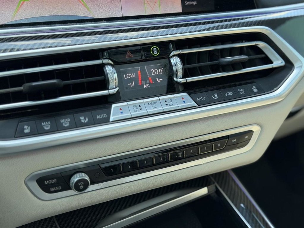 2023 BMW X5 xDrive40i M Package Carbon Package in Terrebonne, Quebec - 17 - w1024h768px