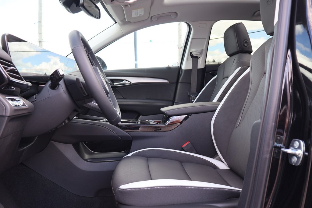 2025 Buick ENVISION Sport Touring in Terrebonne, Quebec - 8 - w1024h768px
