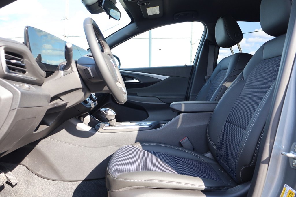 2025 Buick Envista Preferred in Terrebonne, Quebec - 8 - w1024h768px