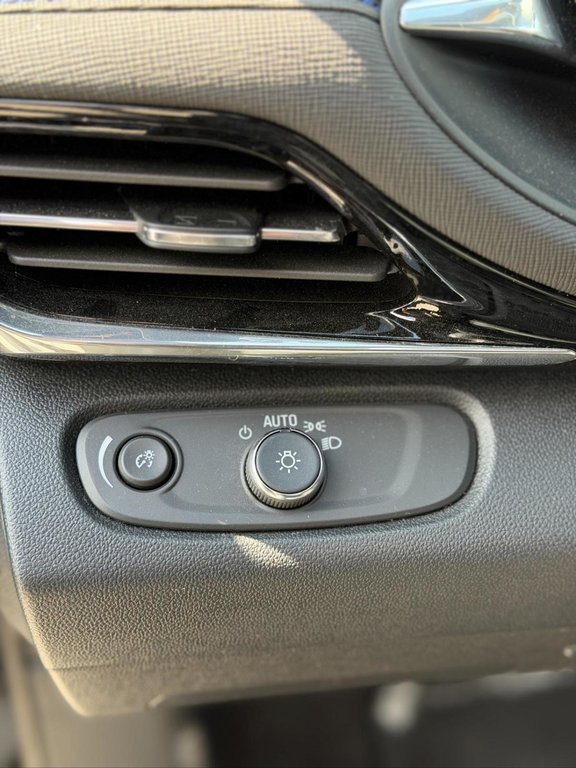 2025 Buick Envista Sport Touring Cuir in Terrebonne, Quebec - 10 - w1024h768px