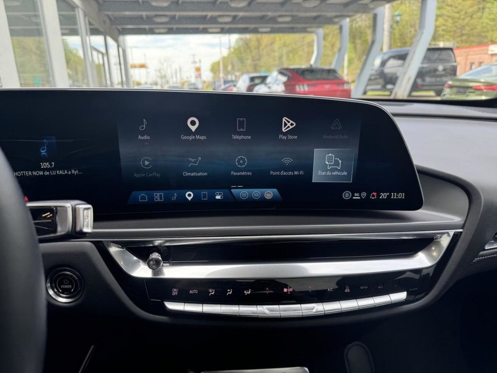 Cadillac LYRIQ Tech AWD Cuir Toit Panoramique Bas Kilométrage 2024 à Terrebonne, Québec - 14 - w1024h768px