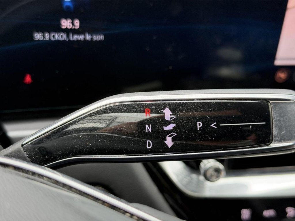 Cadillac LYRIQ Tech AWD Cuir Bas Kilométrage 2024 à Terrebonne, Québec - 18 - w1024h768px