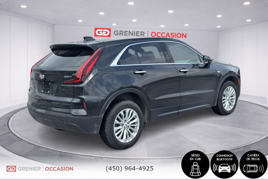 2024 Cadillac XT4 AWD Luxury * Bas Kilométrage * in Terrebonne, Quebec - 2 - w1024h768px